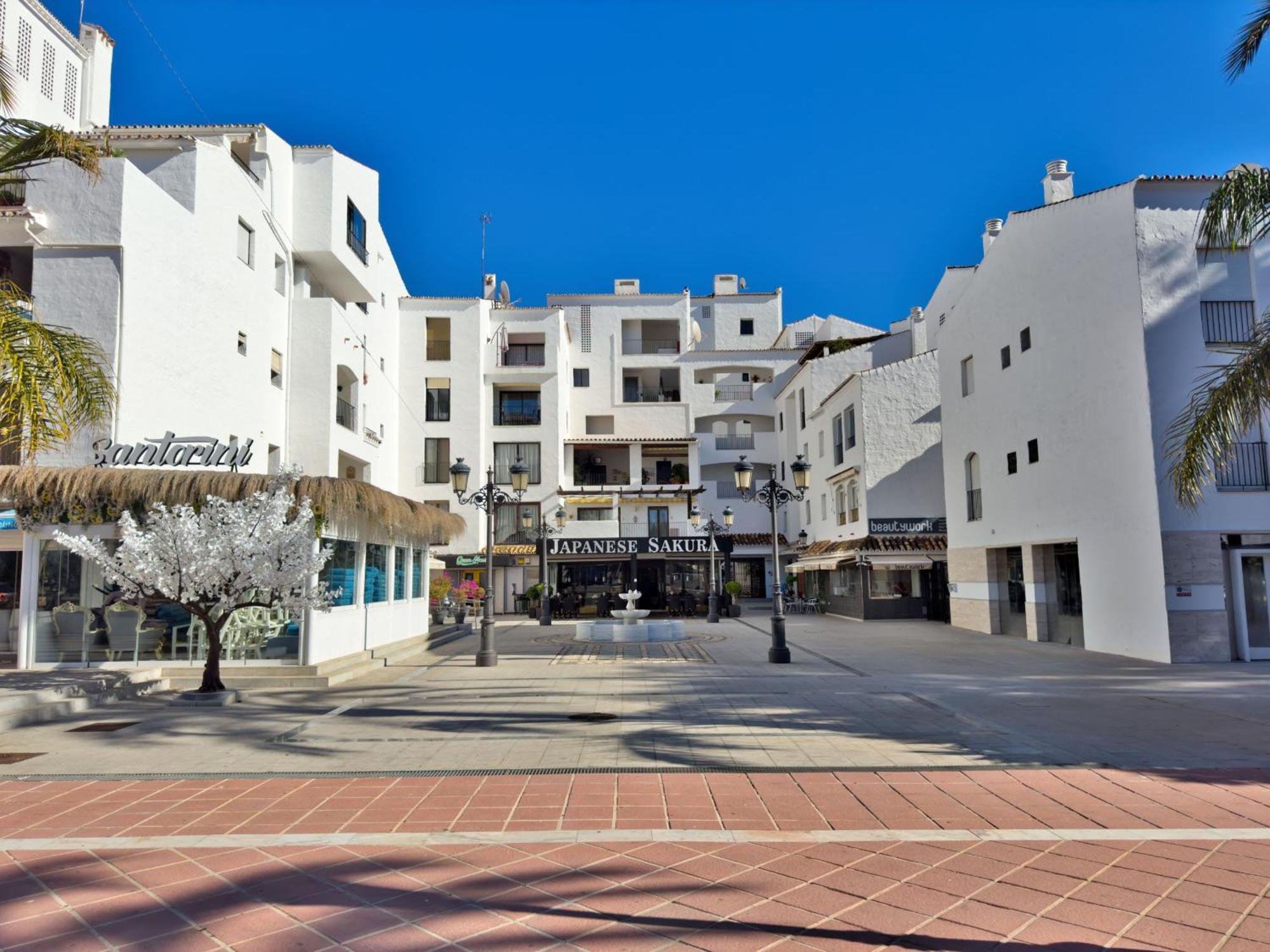 En Puerto Banus Marbella